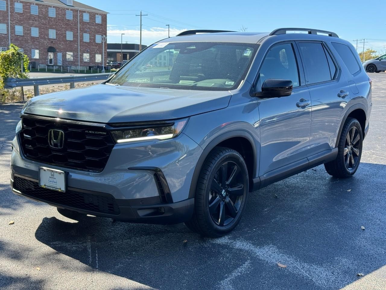Honda Pilot Vehicle Full-screen Gallery Image 10