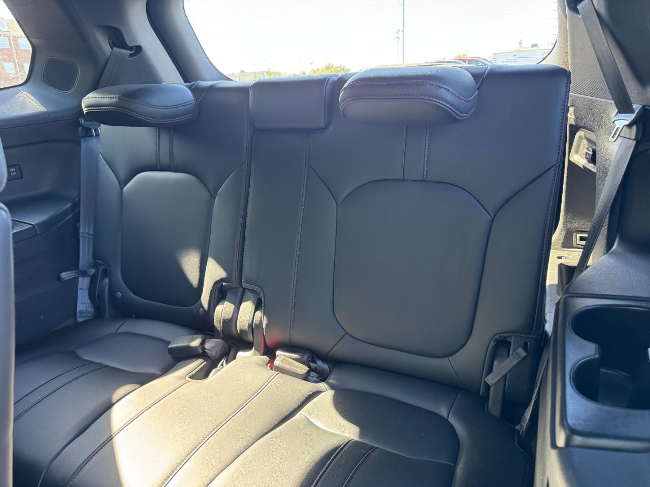 Honda Pilot Vehicle Full-screen Gallery Image 13