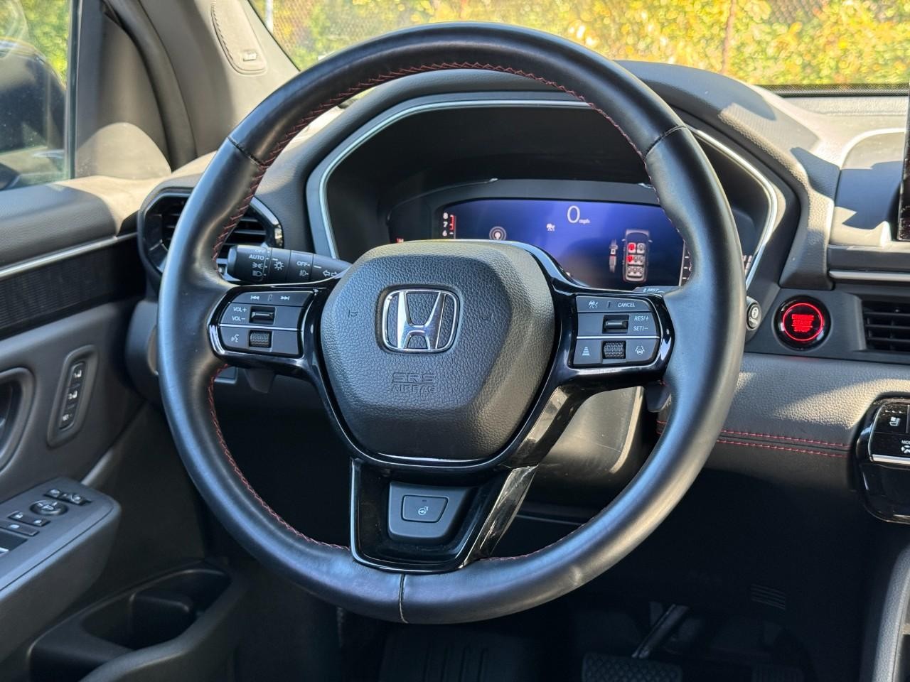Honda Pilot Vehicle Full-screen Gallery Image 16