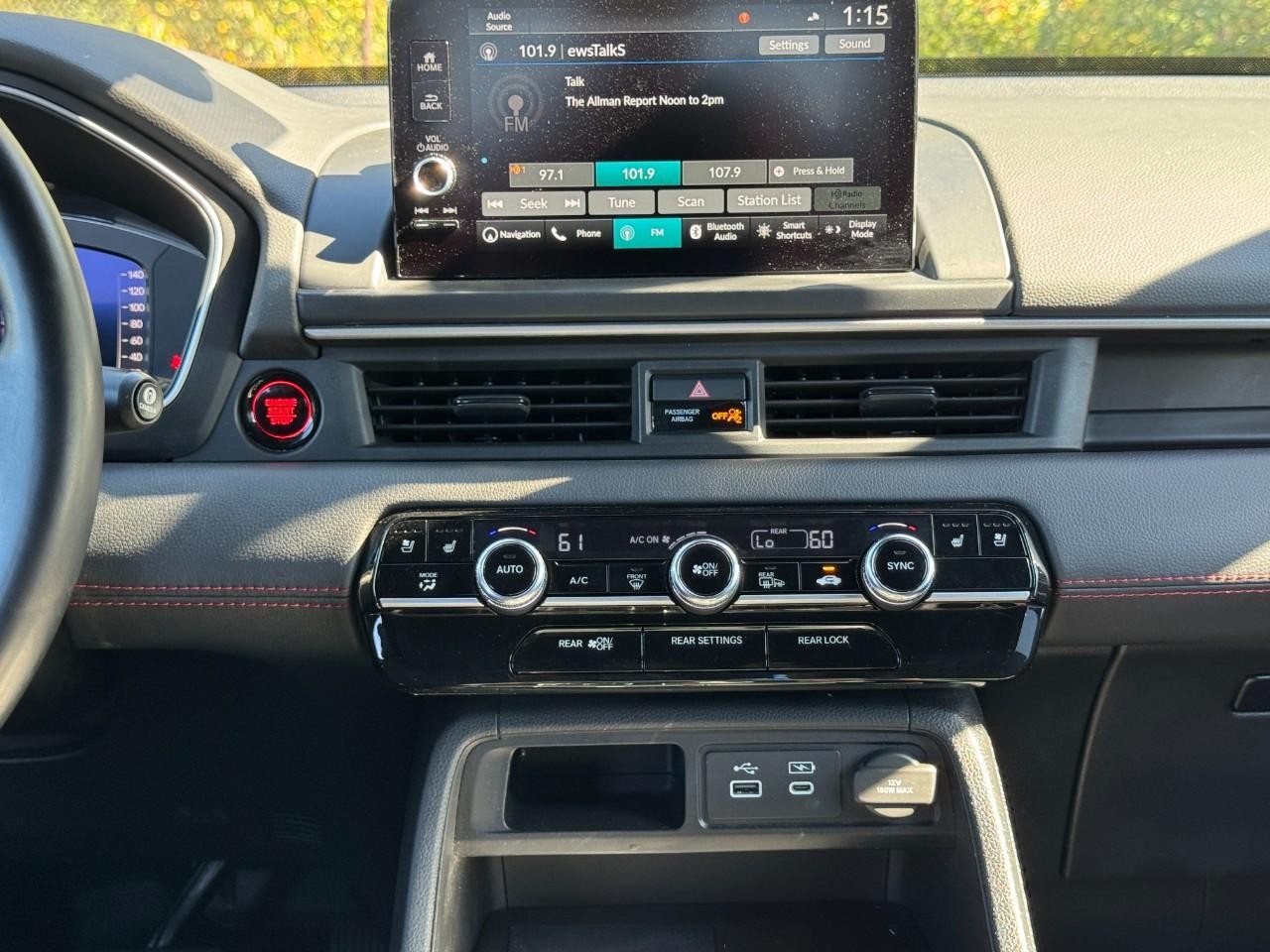 Honda Pilot Vehicle Full-screen Gallery Image 17