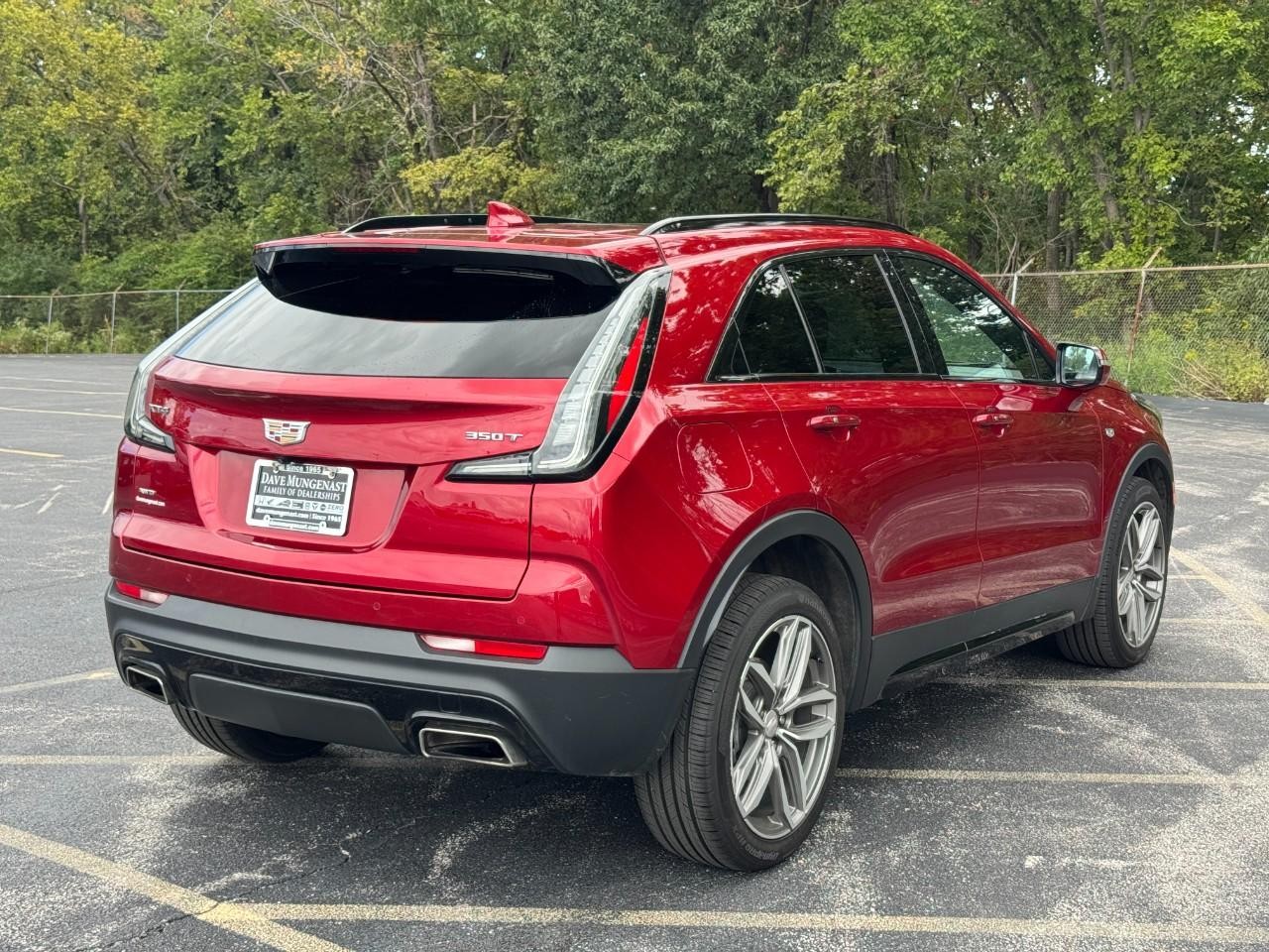 Cadillac XT4 Vehicle Full-screen Gallery Image 04