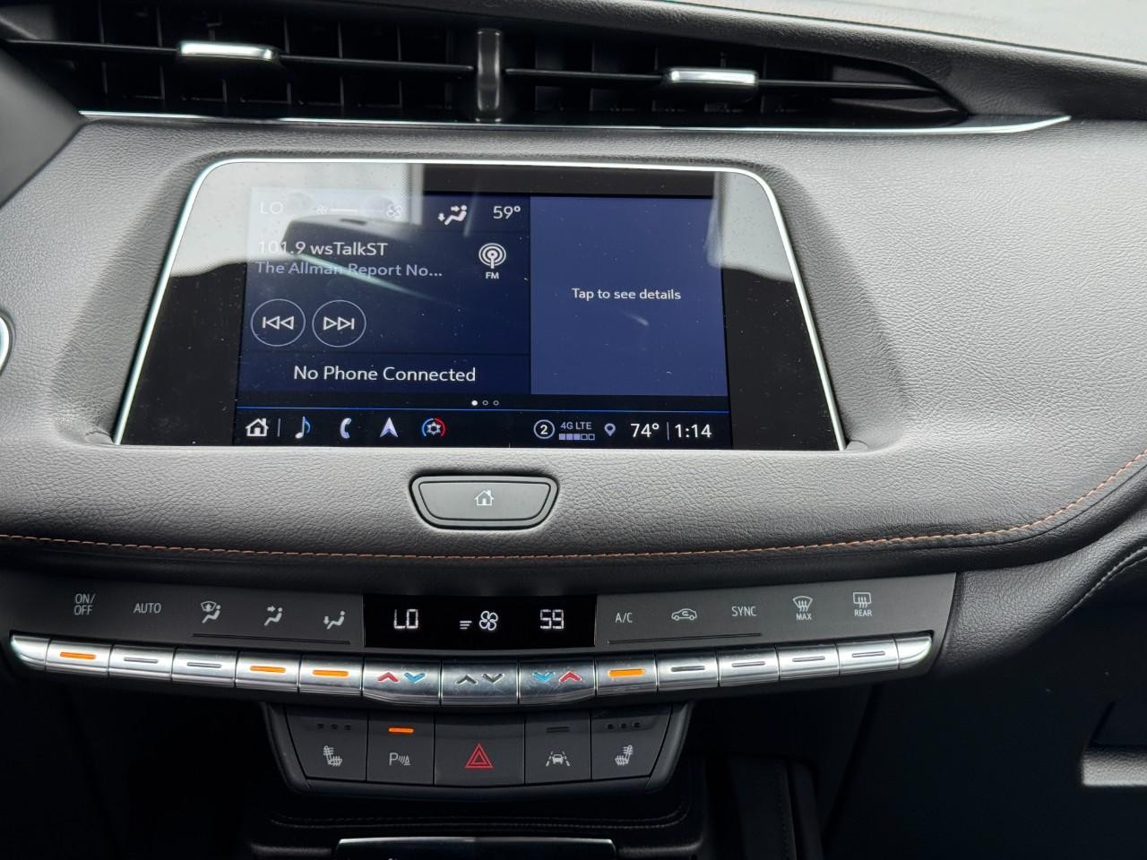 Cadillac XT4 Vehicle Full-screen Gallery Image 14