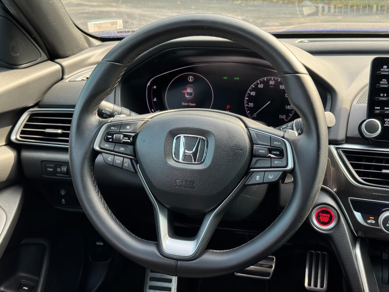 Honda Accord Sedan Vehicle Full-screen Gallery Image 14