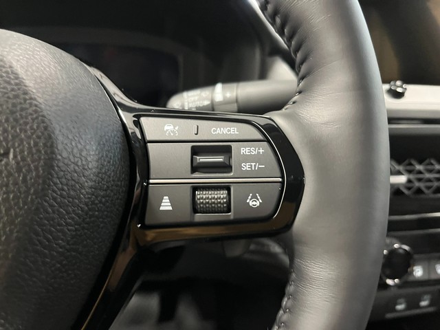 Honda Accord Hybrid Vehicle Full-screen Gallery Image 26