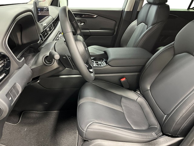 Honda Passport Vehicle Full-screen Gallery Image 13