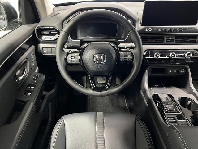 Honda Passport Vehicle Full-screen Gallery Image 17