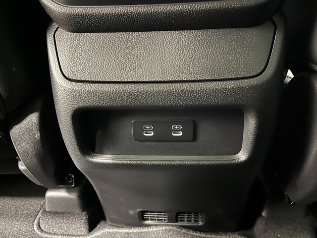 Honda Passport Vehicle Full-screen Gallery Image 25
