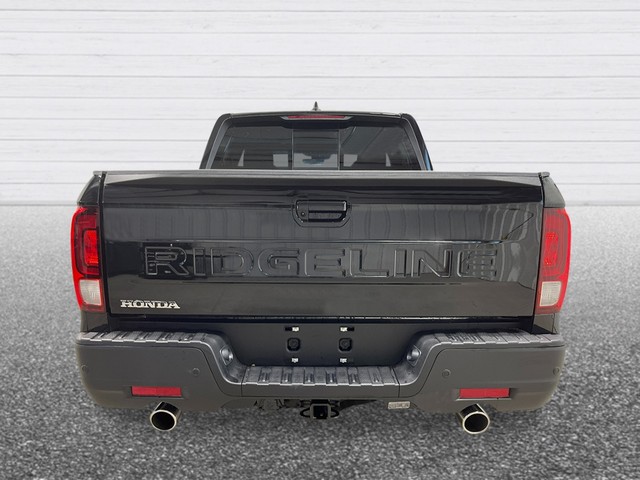 Honda Ridgeline Vehicle Full-screen Gallery Image 06