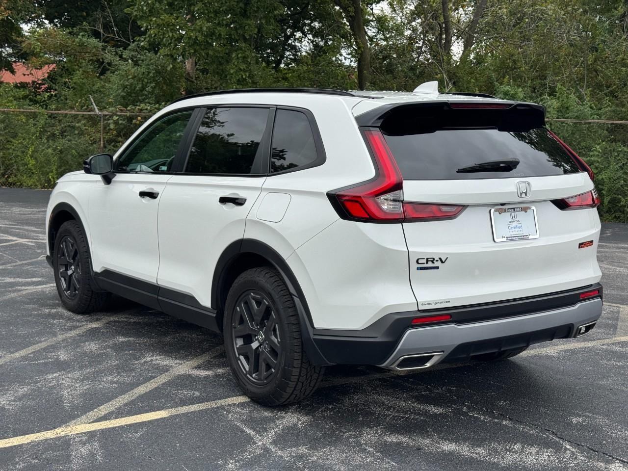 Honda CR-V Hybrid Vehicle Full-screen Gallery Image 08