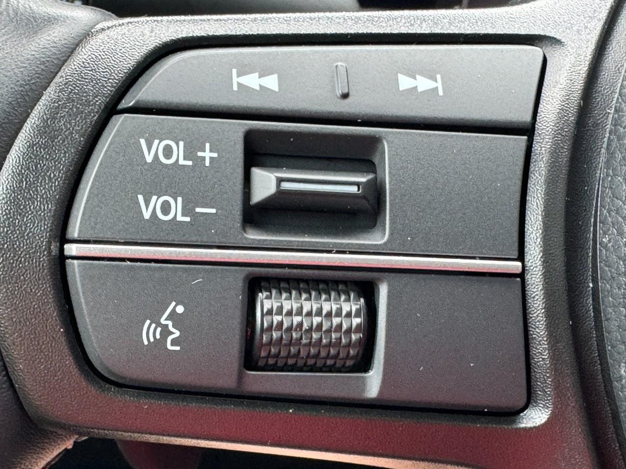 Honda CR-V Hybrid Vehicle Full-screen Gallery Image 20