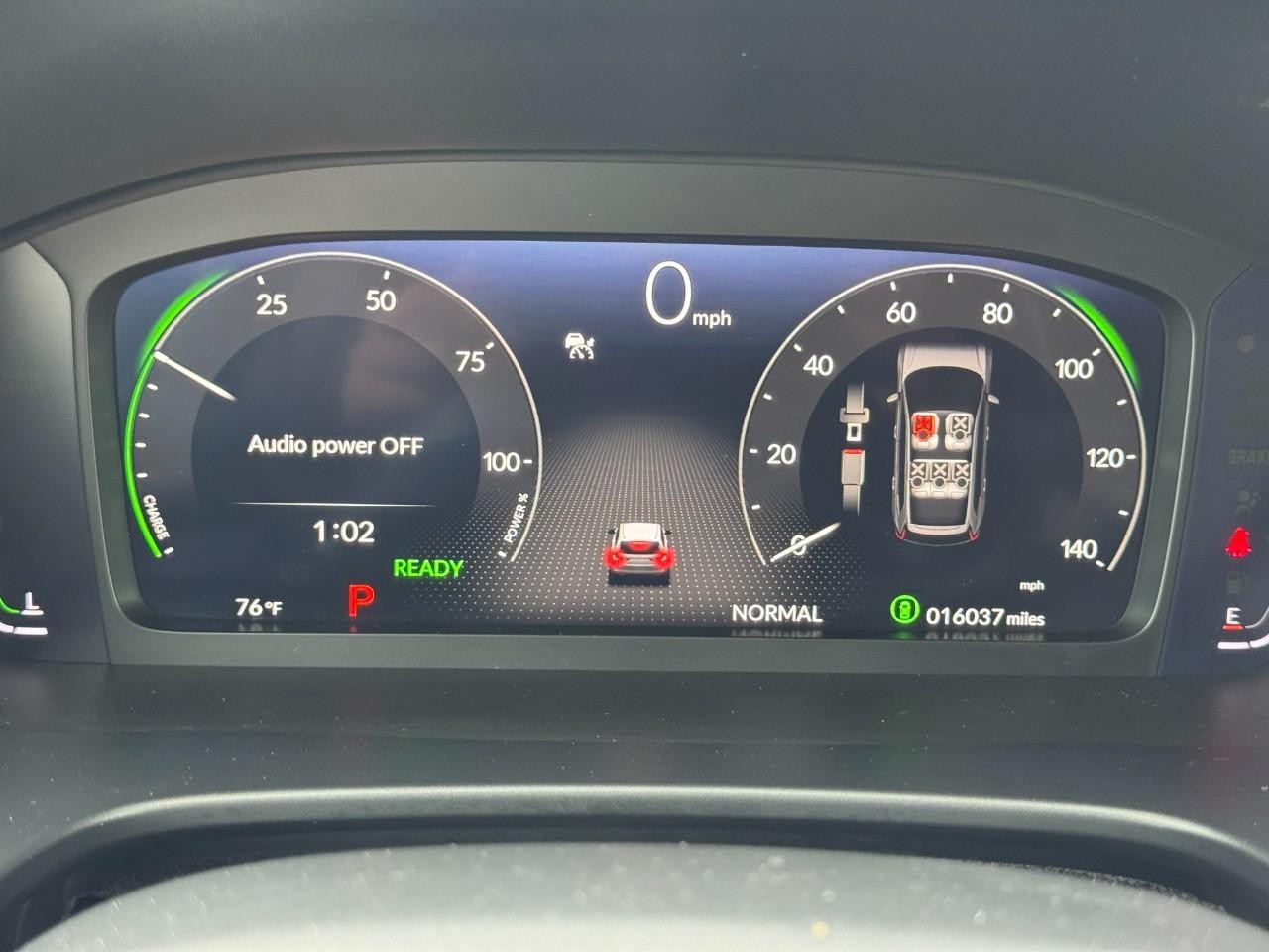 Honda CR-V Hybrid Vehicle Full-screen Gallery Image 22