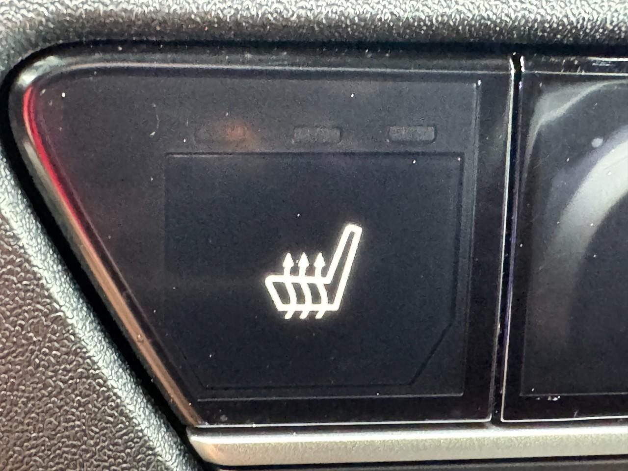 Honda CR-V Hybrid Vehicle Full-screen Gallery Image 23