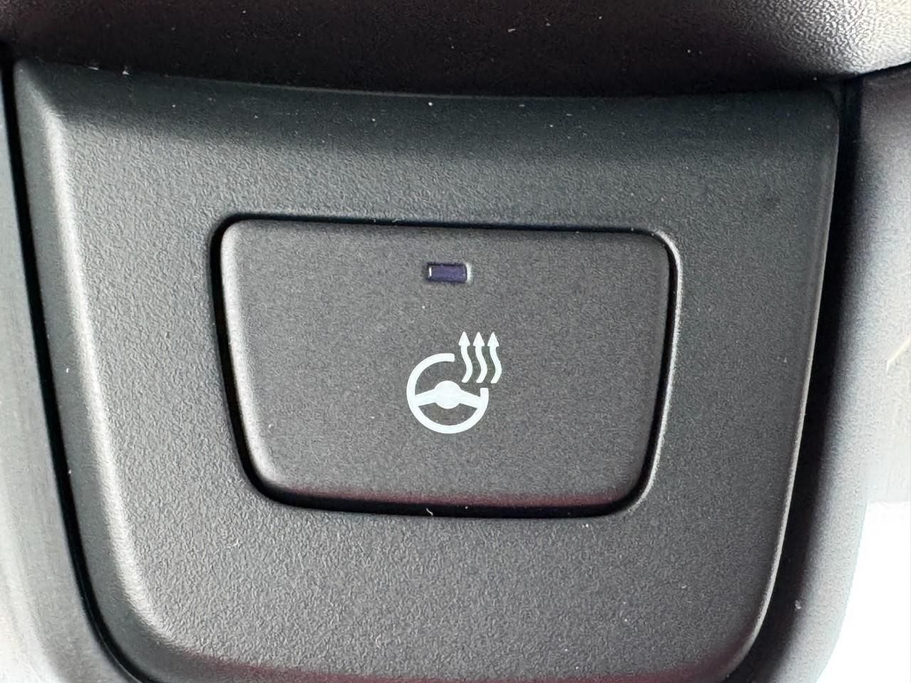 Honda CR-V Hybrid Vehicle Full-screen Gallery Image 24