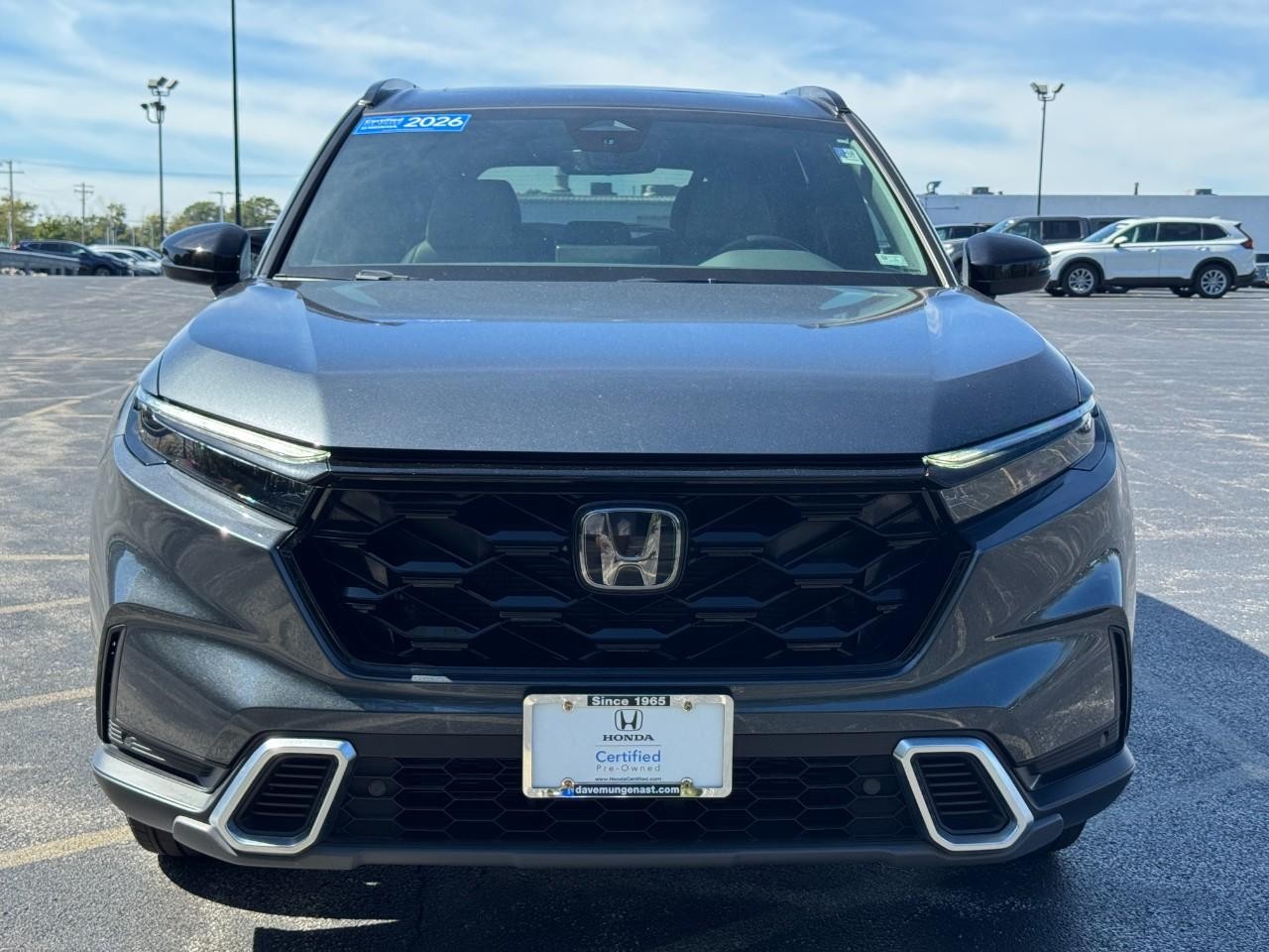 Honda CR-V Hybrid Vehicle Full-screen Gallery Image 11