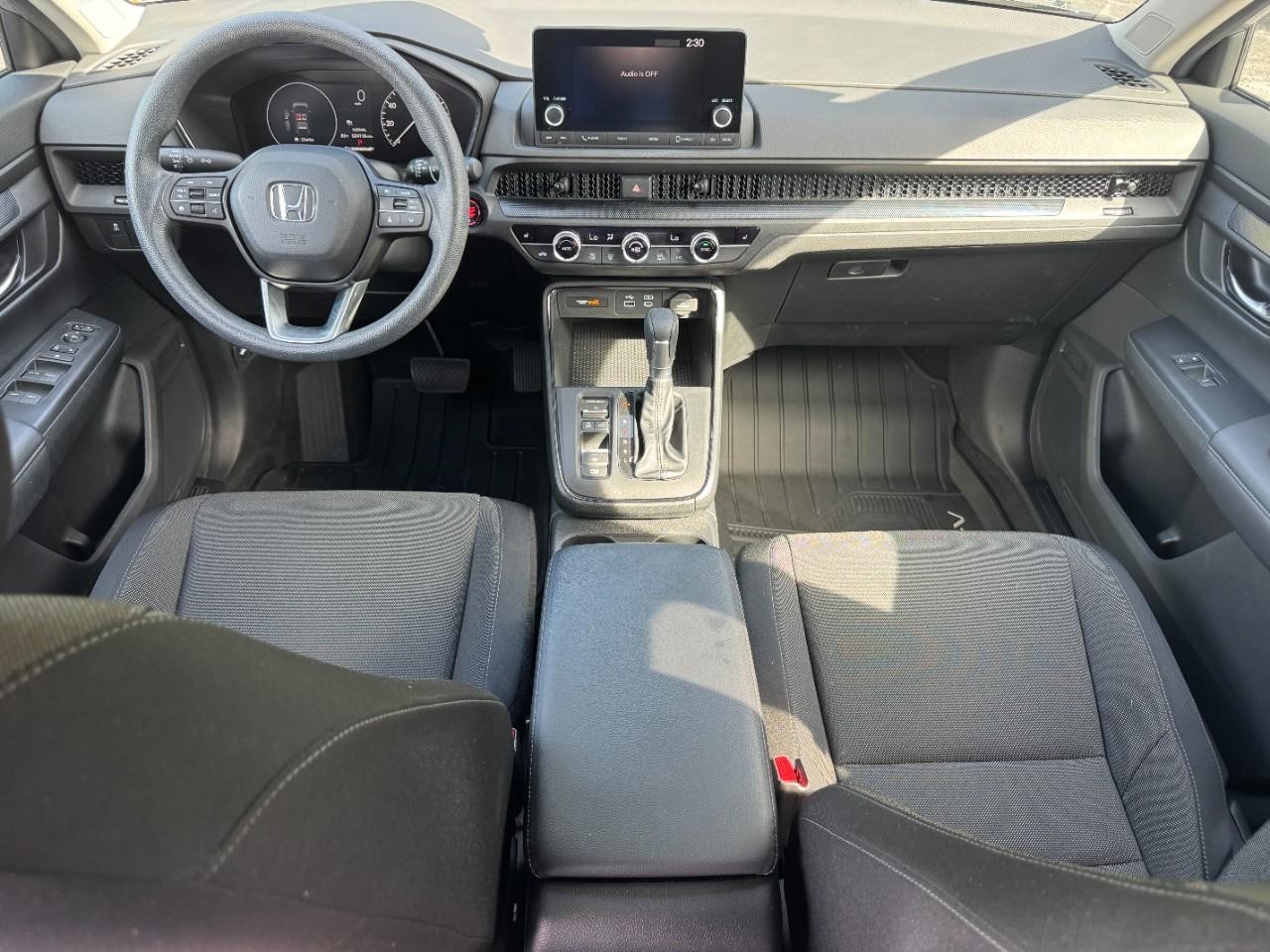 Honda CR-V Vehicle Full-screen Gallery Image 12
