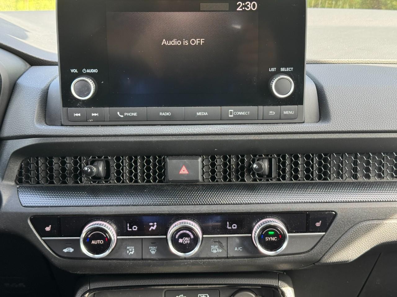 Honda CR-V Vehicle Full-screen Gallery Image 14