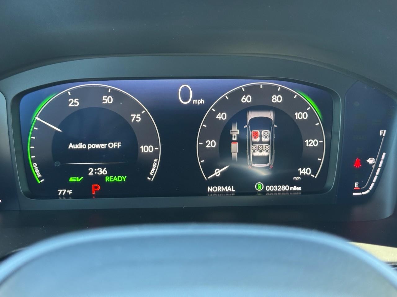 Honda CR-V Hybrid Vehicle Full-screen Gallery Image 23