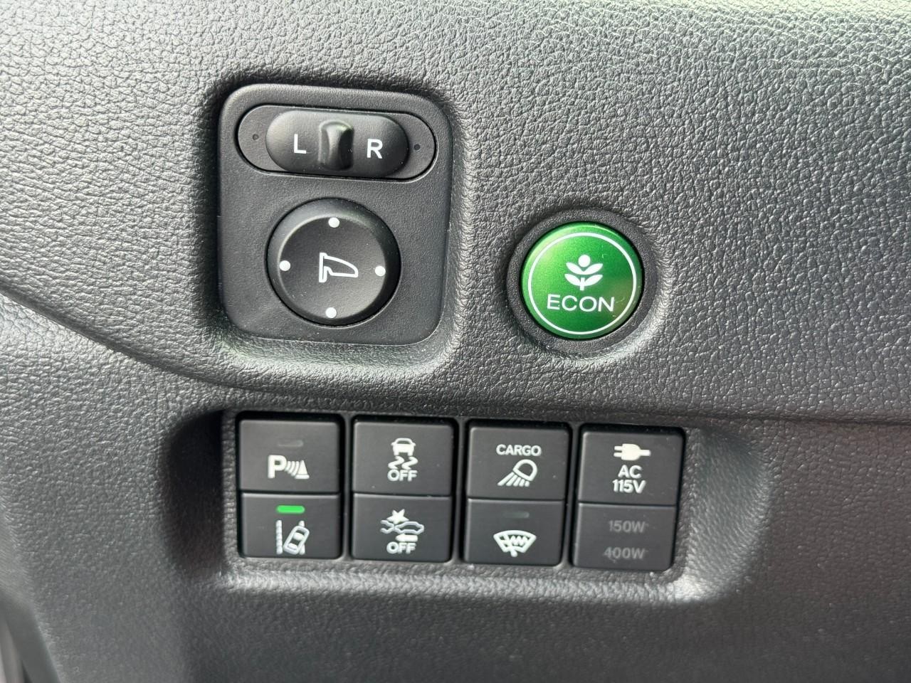 Honda Ridgeline Vehicle Full-screen Gallery Image 21