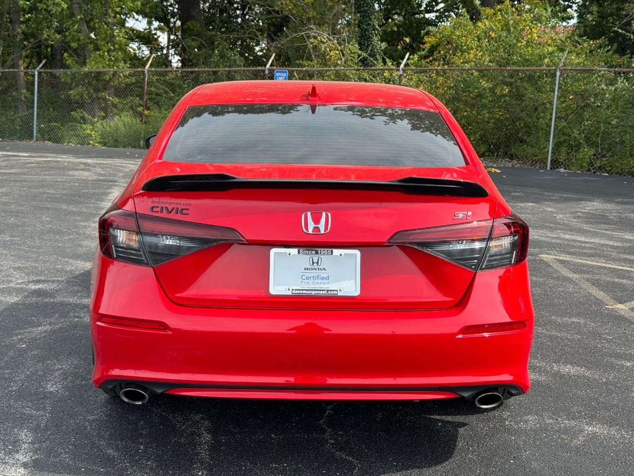 Honda Civic Si Vehicle Full-screen Gallery Image 07