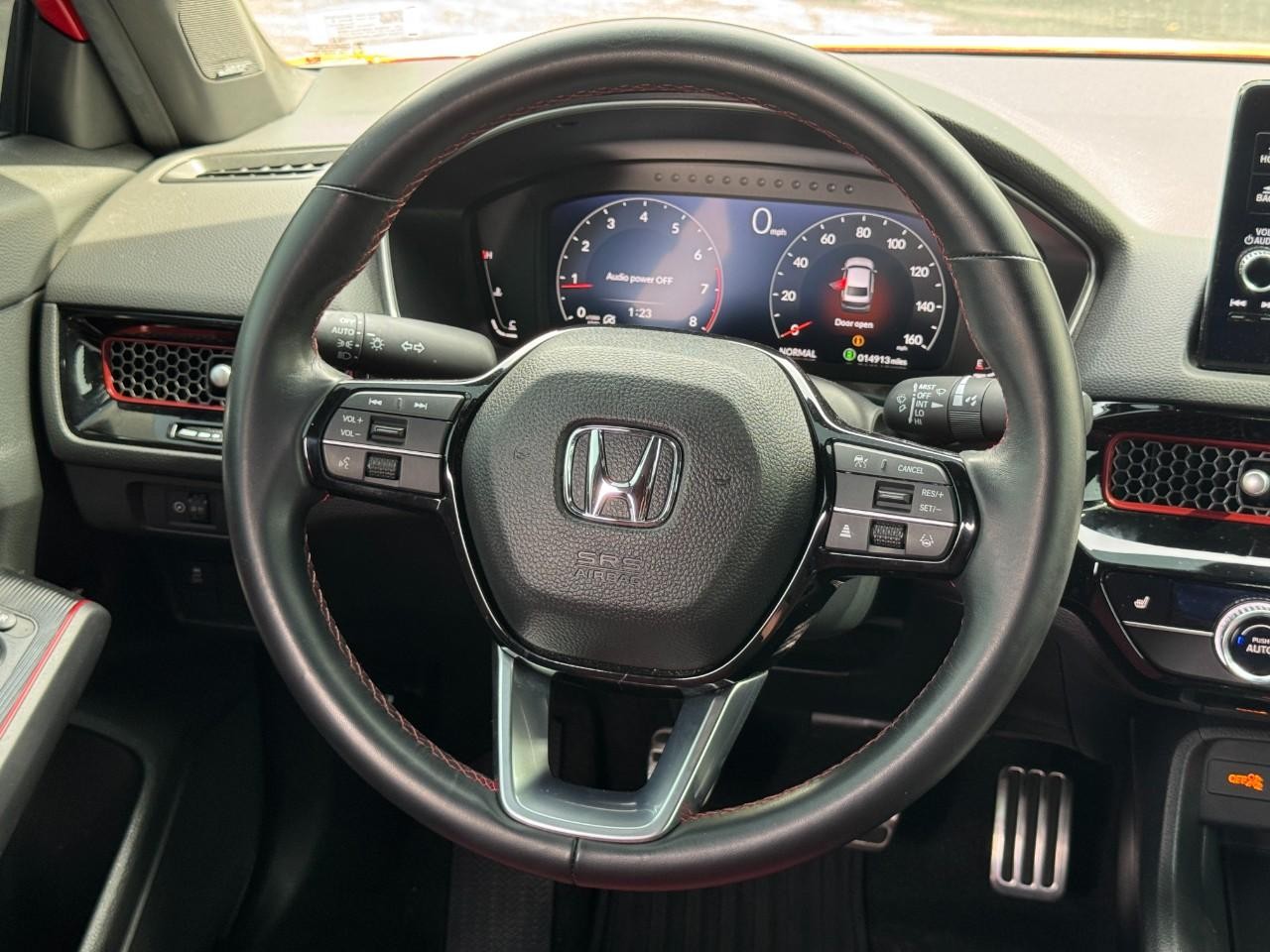 Honda Civic Si Vehicle Full-screen Gallery Image 14