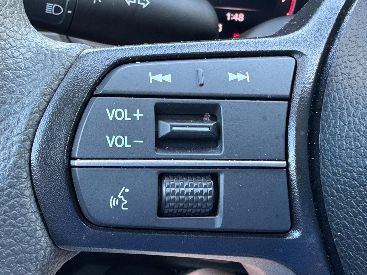 Honda Accord Sedan Vehicle Full-screen Gallery Image 19