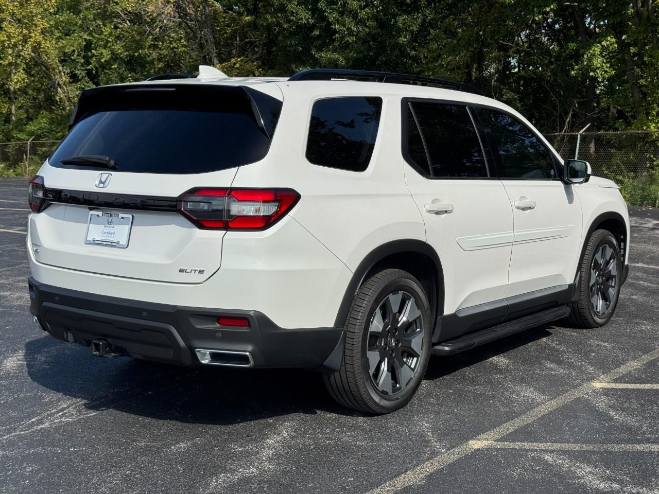 Honda Pilot Vehicle Full-screen Gallery Image 04