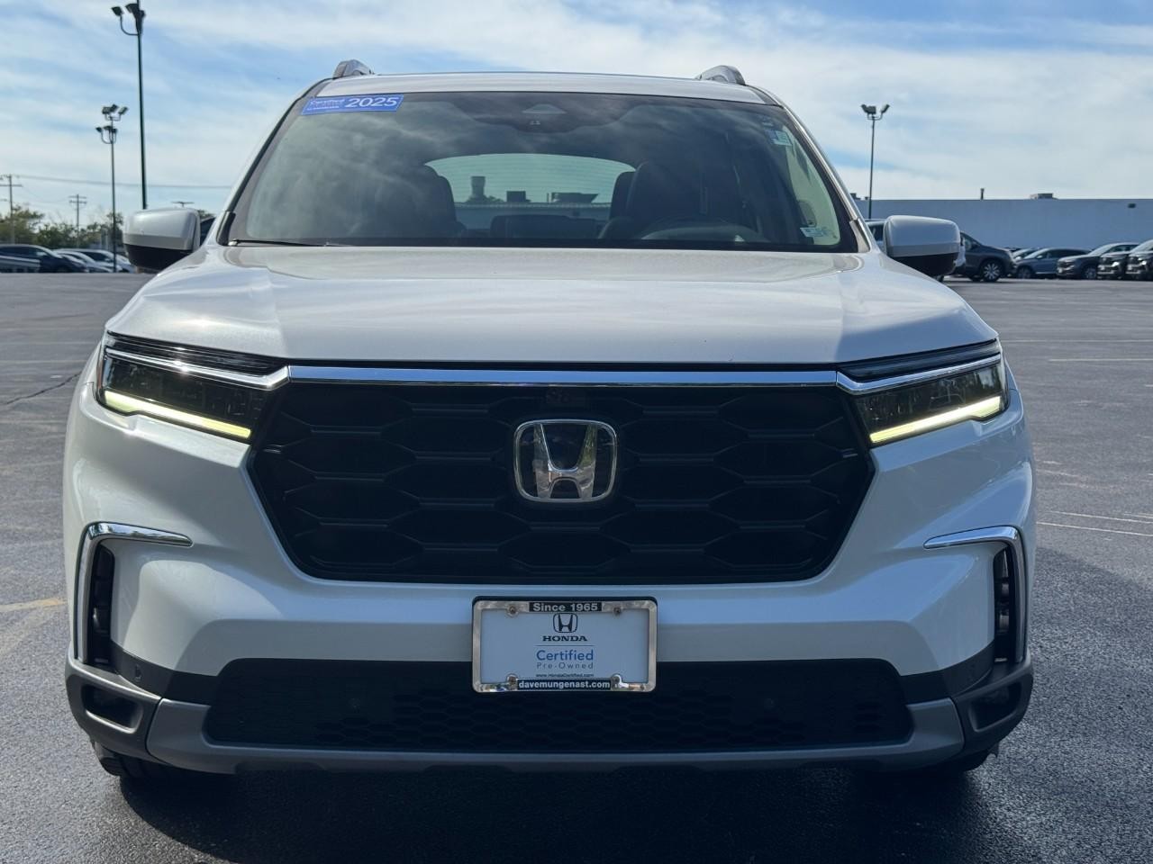 Honda Pilot Vehicle Full-screen Gallery Image 11