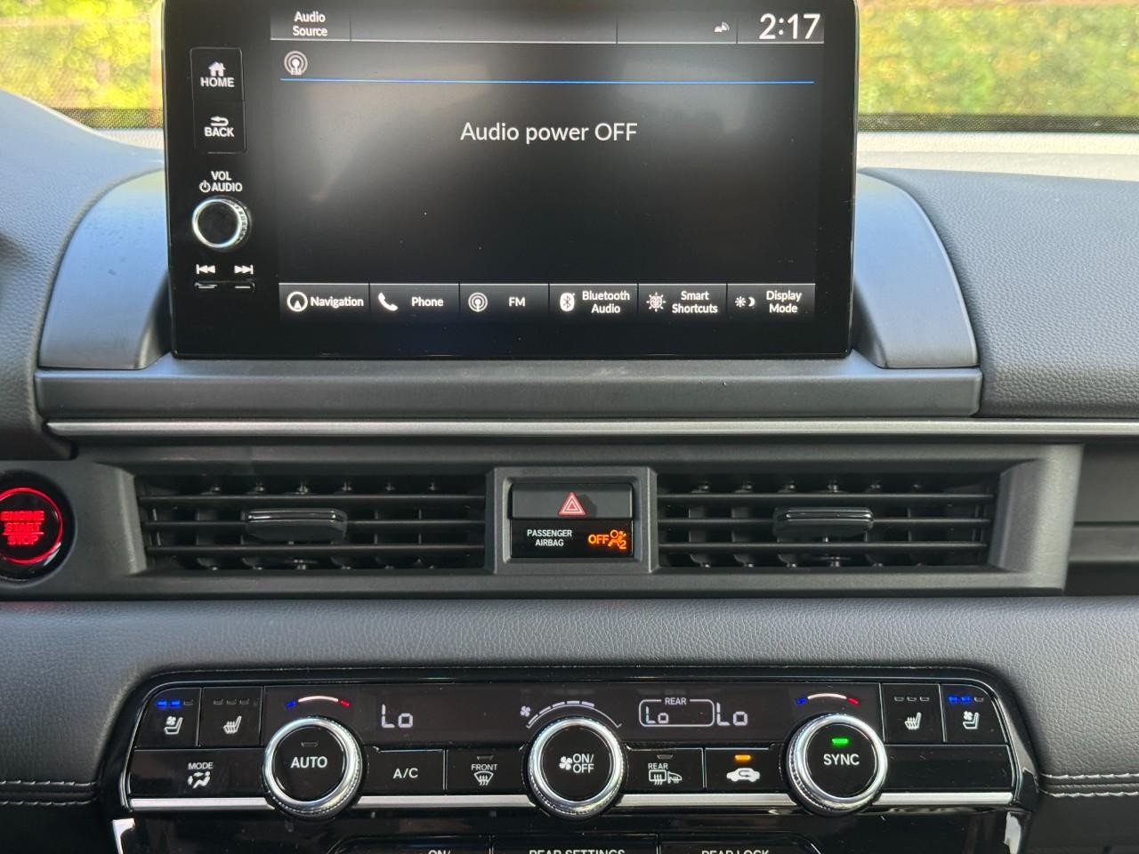 Honda Pilot Vehicle Full-screen Gallery Image 17