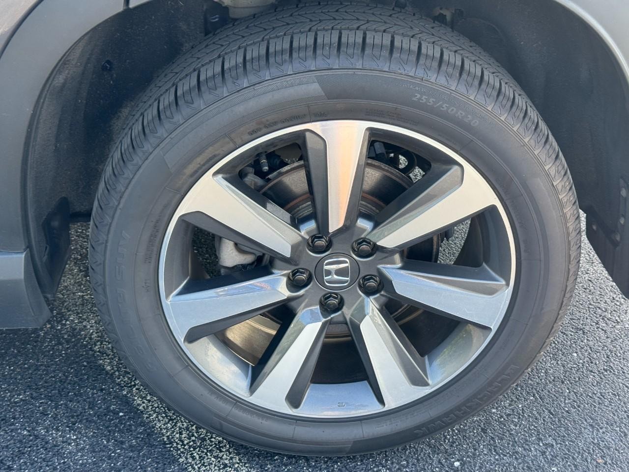 Honda Pilot Vehicle Full-screen Gallery Image 09