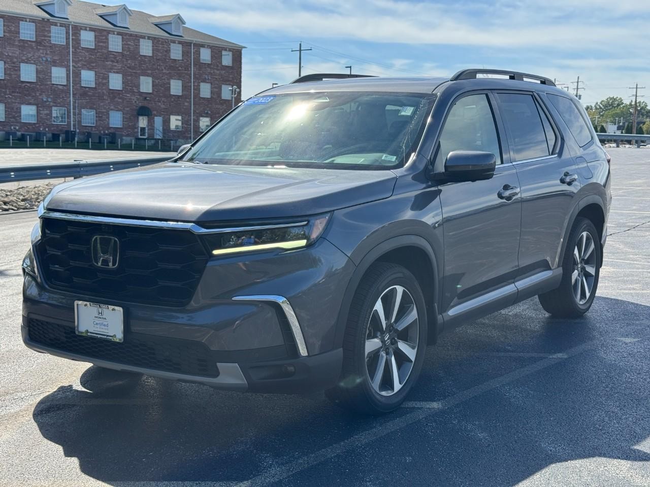 Honda Pilot Vehicle Full-screen Gallery Image 10