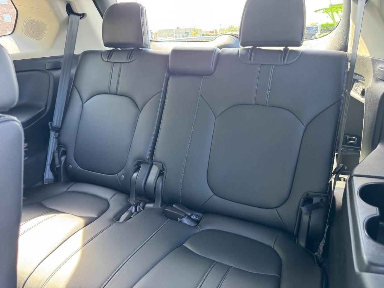 Honda Pilot Vehicle Full-screen Gallery Image 13