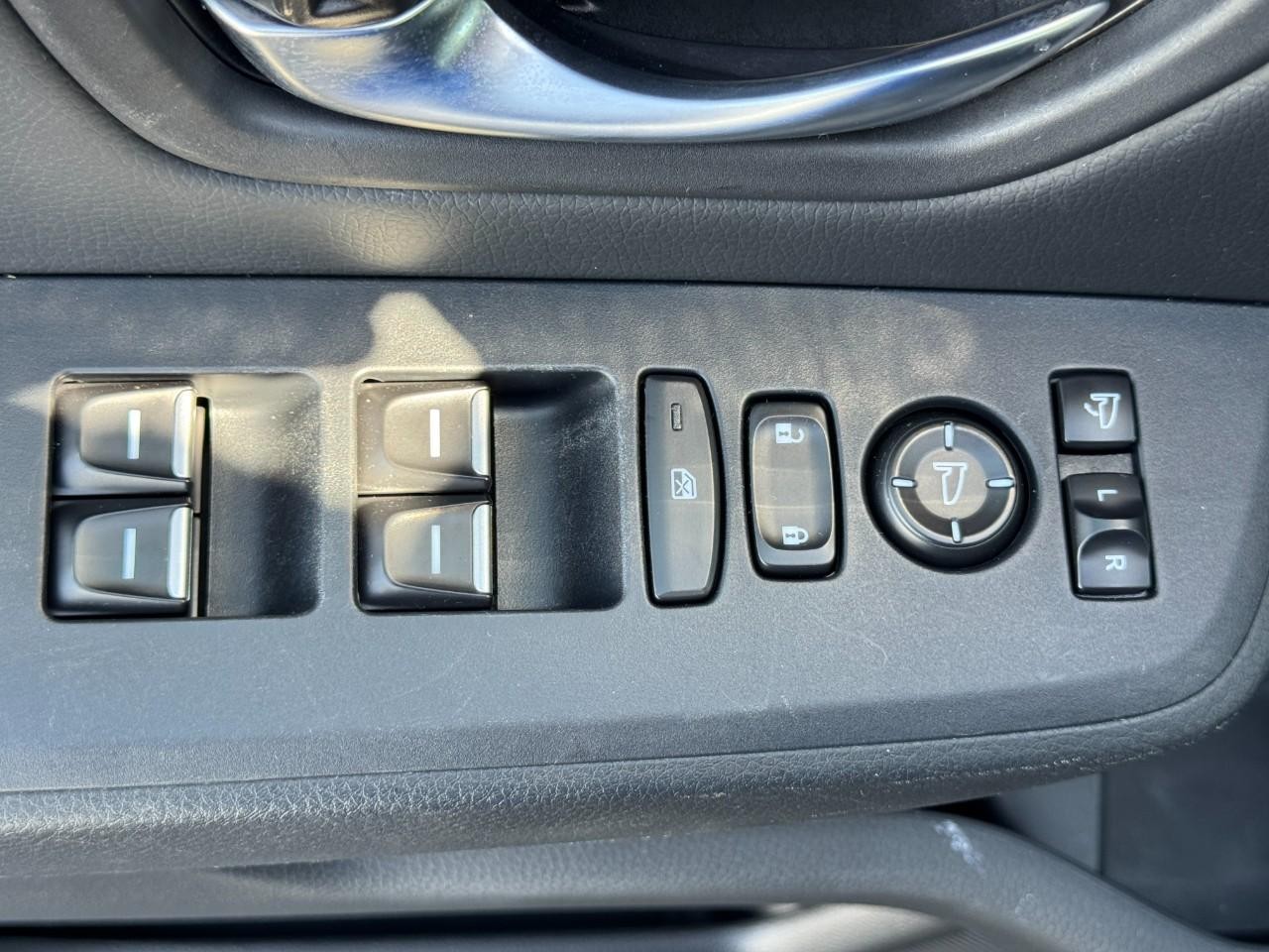 Honda Pilot Vehicle Full-screen Gallery Image 21