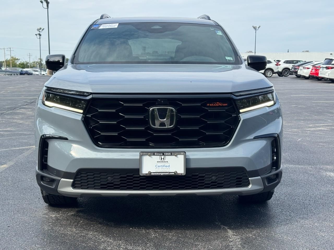 Honda Pilot Vehicle Full-screen Gallery Image 11