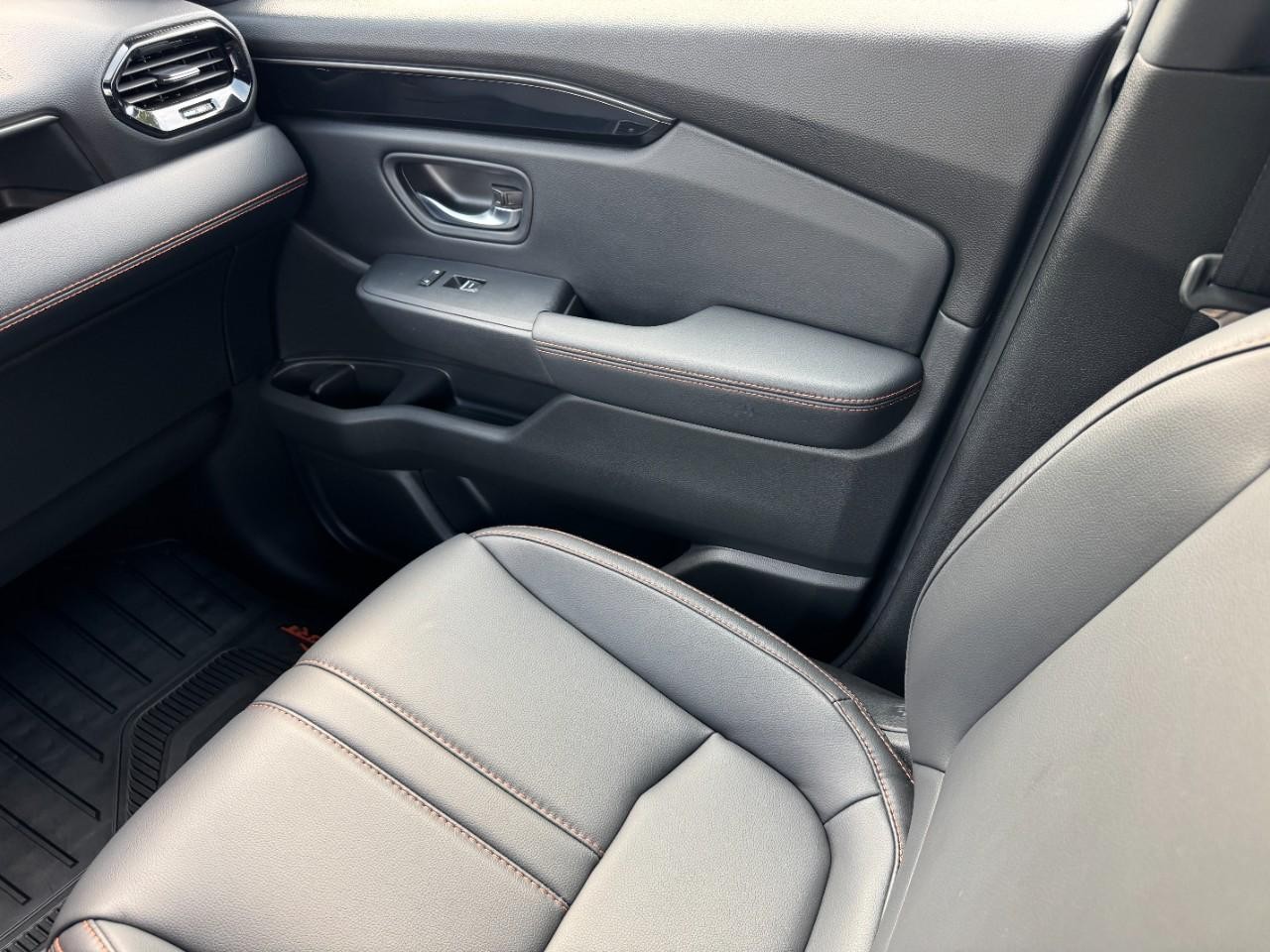 Honda Pilot Vehicle Full-screen Gallery Image 19
