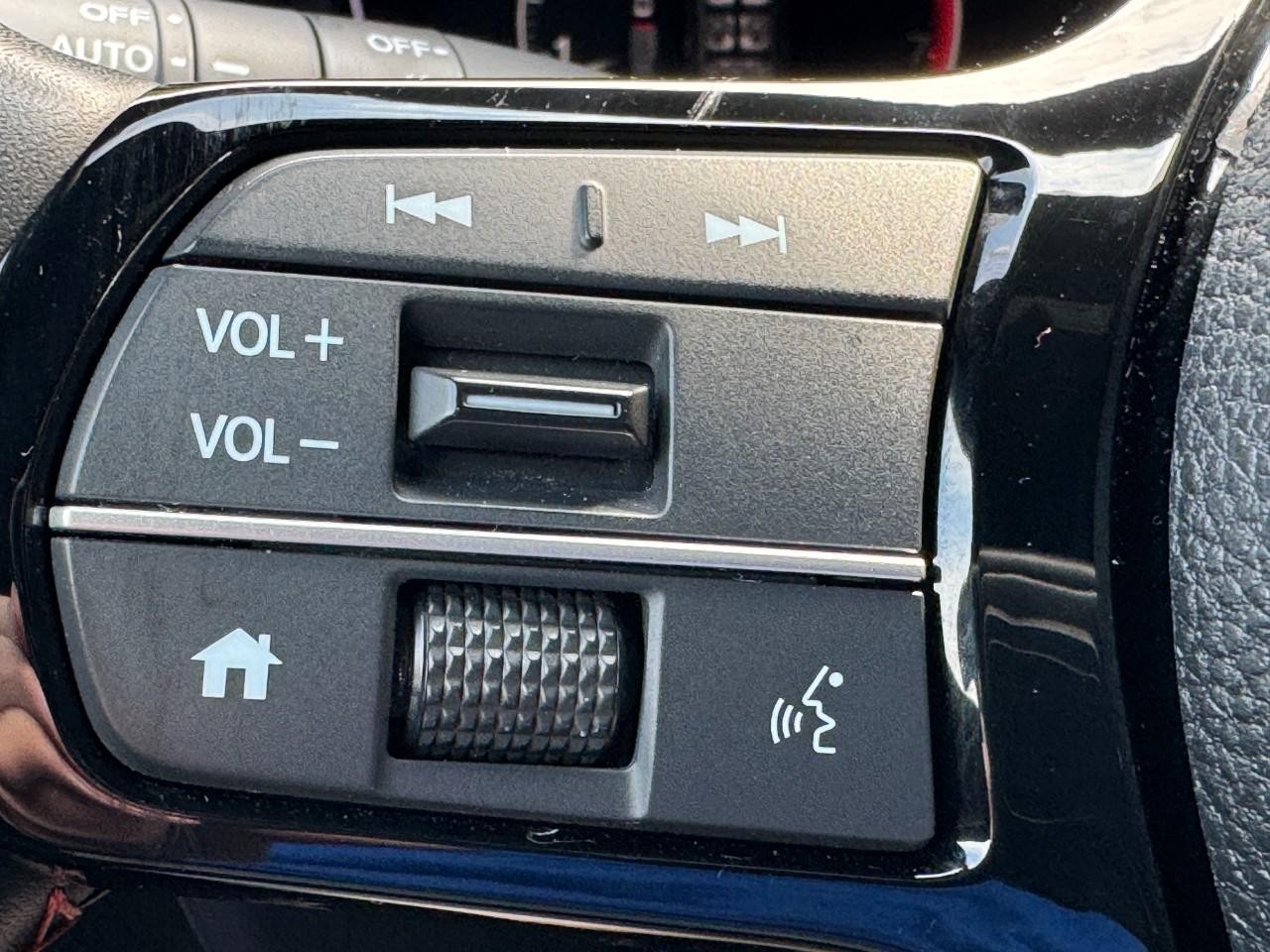 Honda Pilot Vehicle Full-screen Gallery Image 23