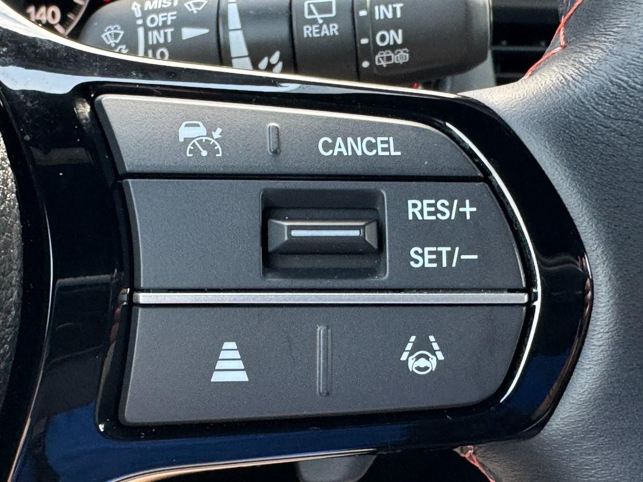 Honda Pilot Vehicle Full-screen Gallery Image 24