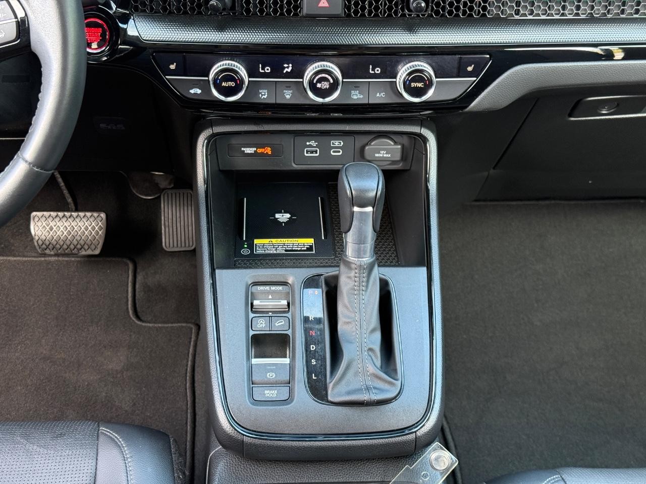 Honda CR-V Vehicle Full-screen Gallery Image 14