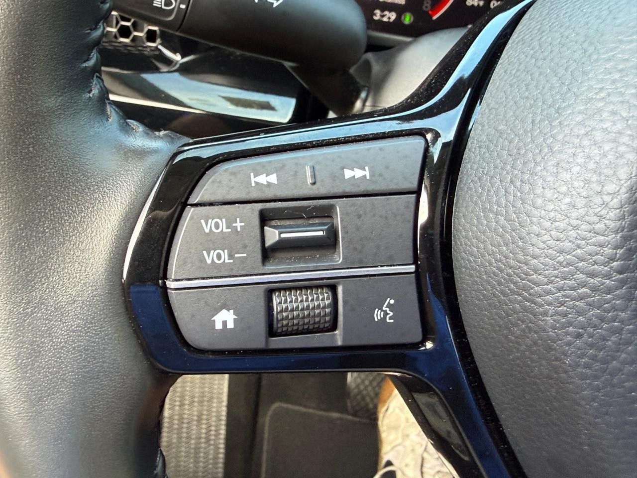 Honda CR-V Vehicle Full-screen Gallery Image 18