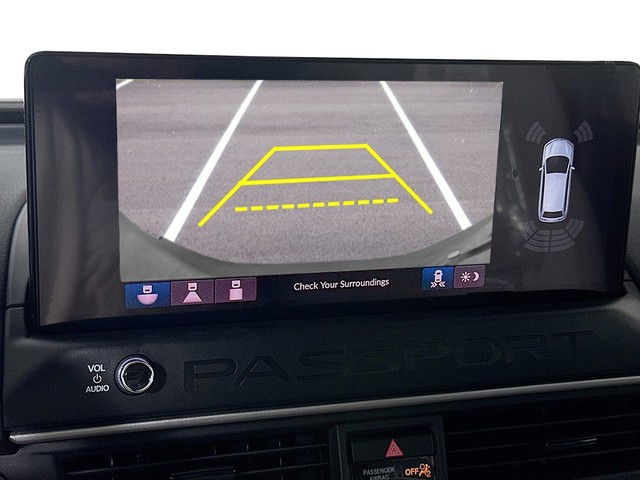 Honda Passport Vehicle Full-screen Gallery Image 13