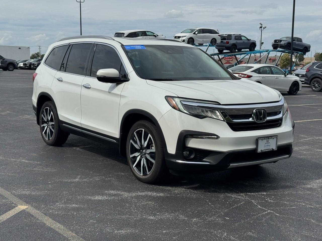 Honda Pilot Vehicle Full-screen Gallery Image 02