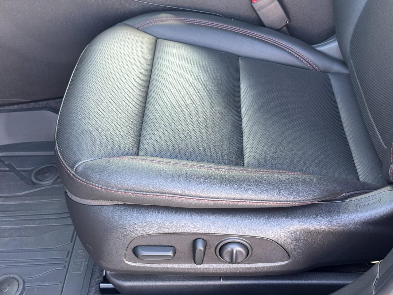 Chevrolet Trax Vehicle Full-screen Gallery Image 18