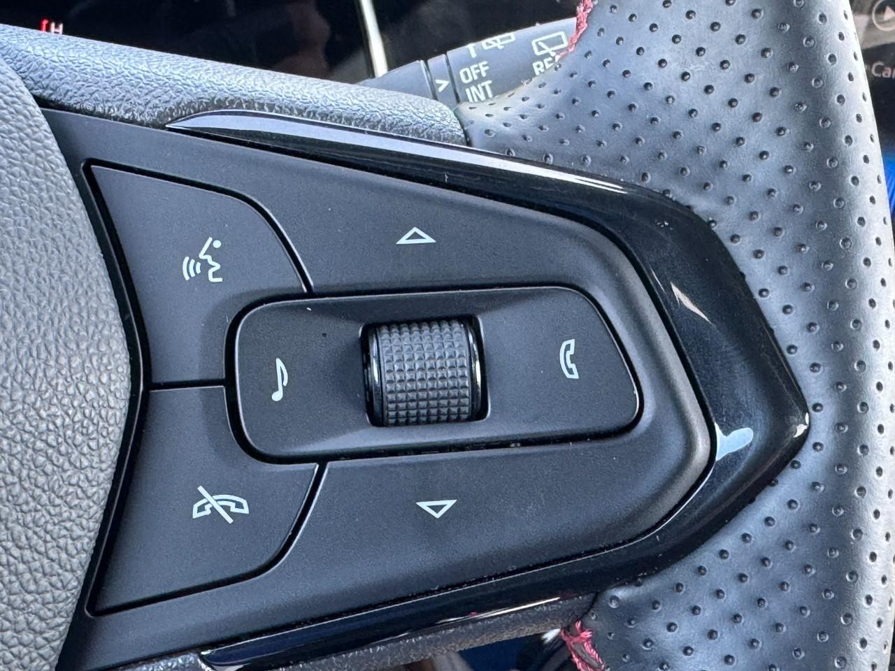 Chevrolet Trax Vehicle Full-screen Gallery Image 21