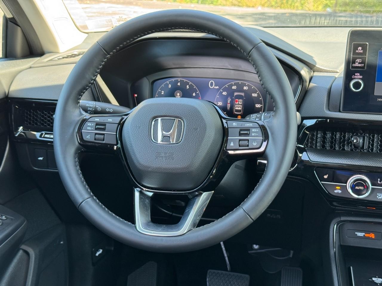 Honda CR-V Vehicle Full-screen Gallery Image 13