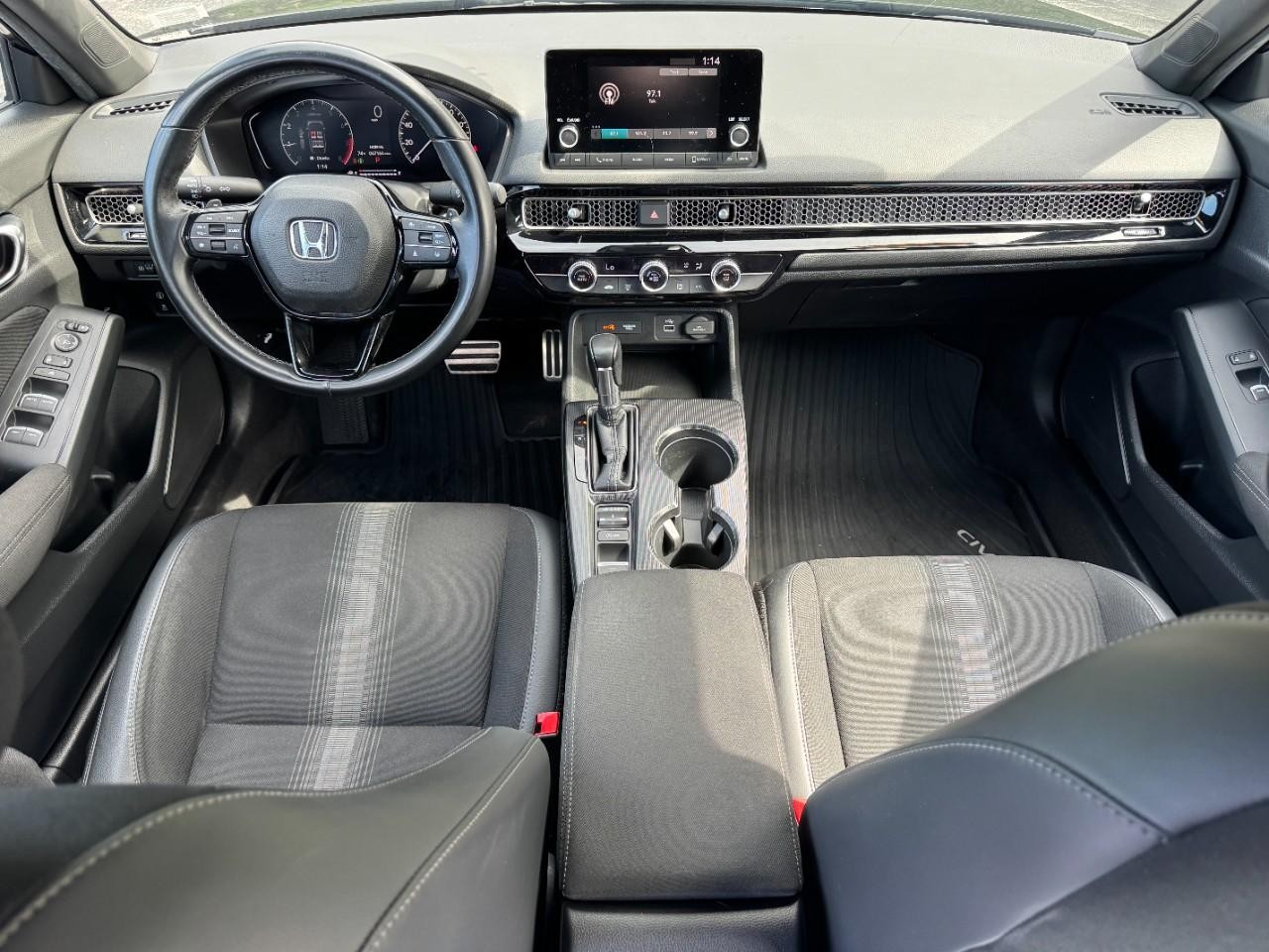 Honda Civic Sedan Vehicle Full-screen Gallery Image 13