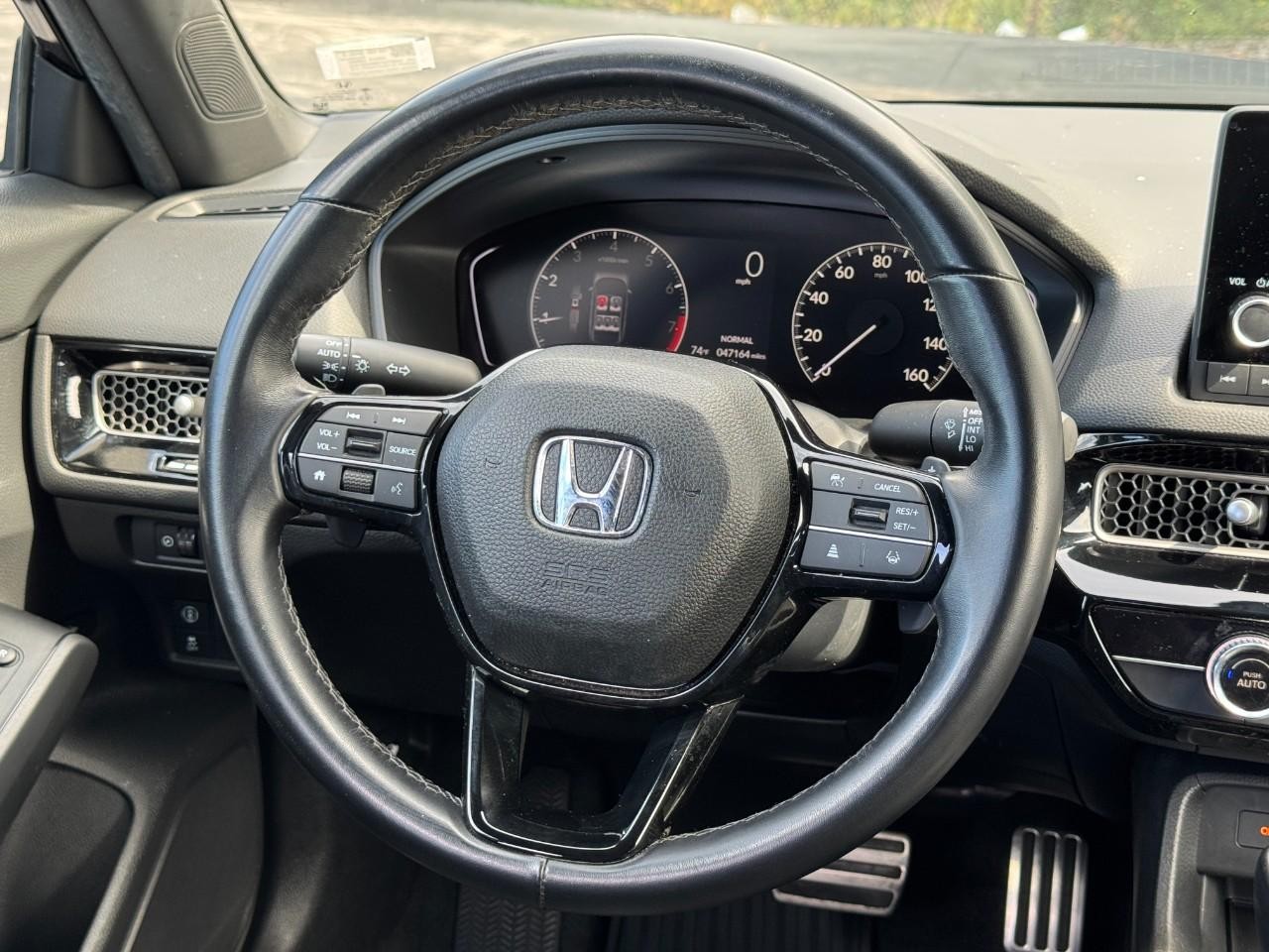 Honda Civic Sedan Vehicle Full-screen Gallery Image 14