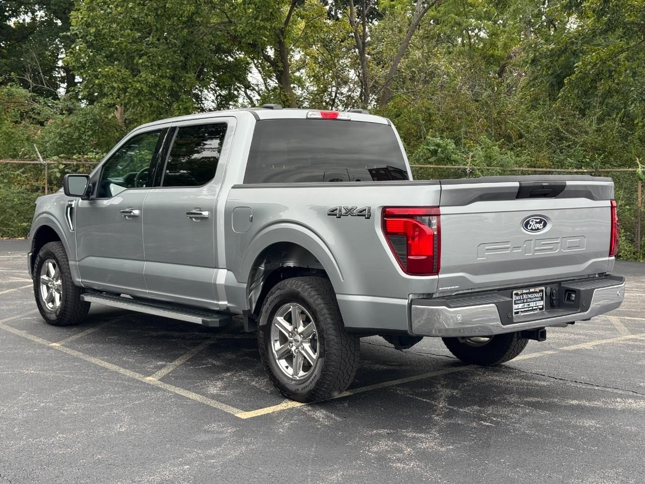 Ford F-150 Vehicle Full-screen Gallery Image 07