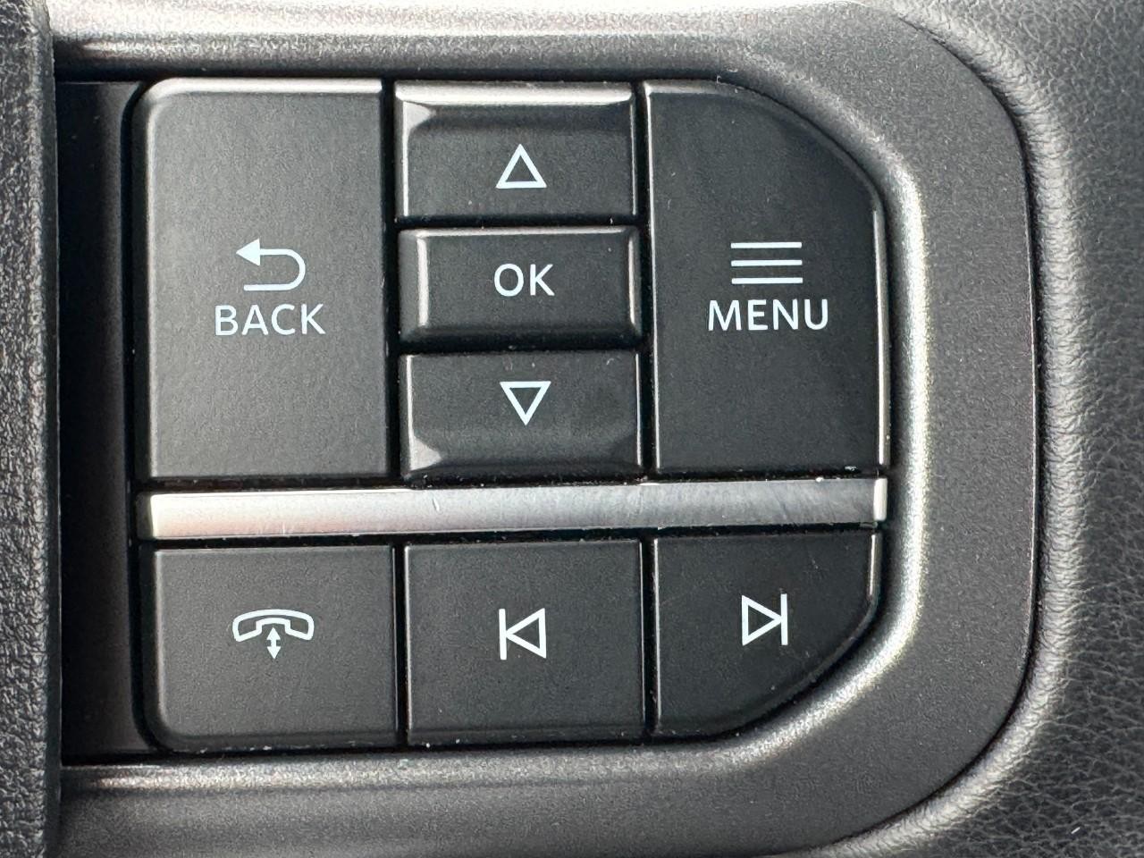 Ford F-150 Vehicle Full-screen Gallery Image 21