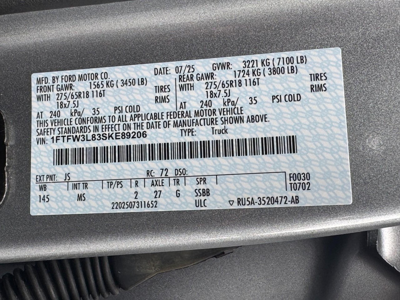Ford F-150 Vehicle Full-screen Gallery Image 24