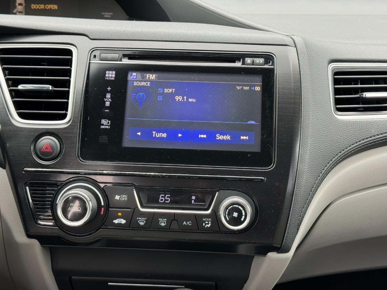Honda Civic Sedan Vehicle Full-screen Gallery Image 14