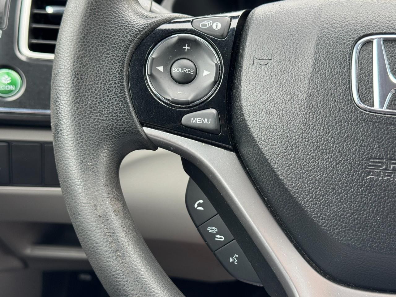 Honda Civic Sedan Vehicle Full-screen Gallery Image 19